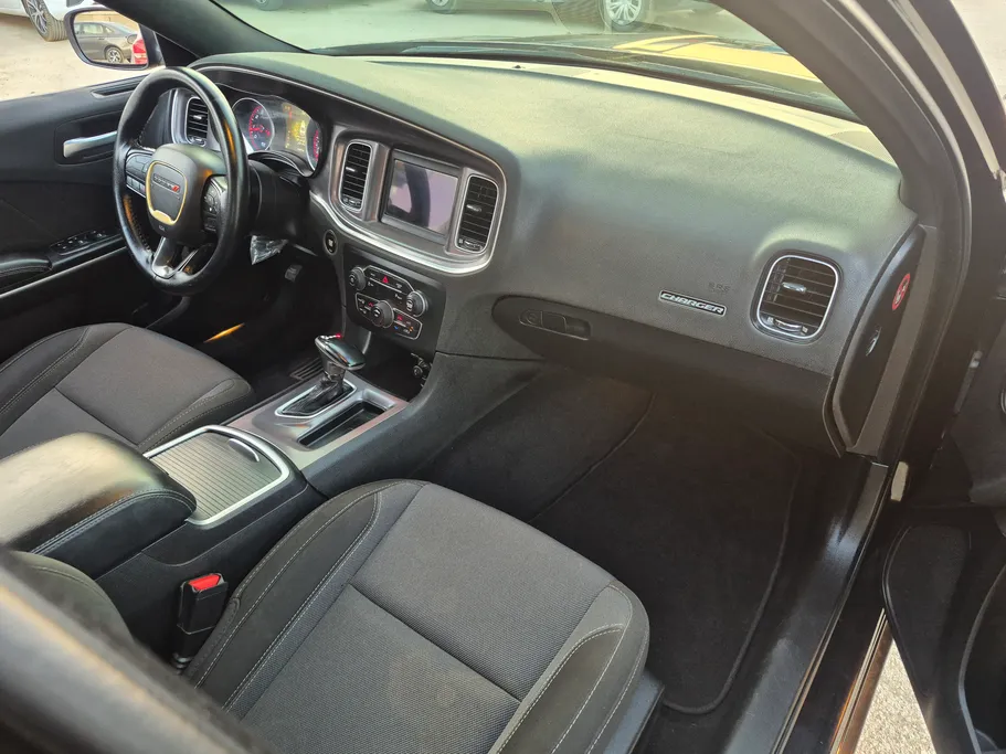 2020 Dodge Charger SXT 