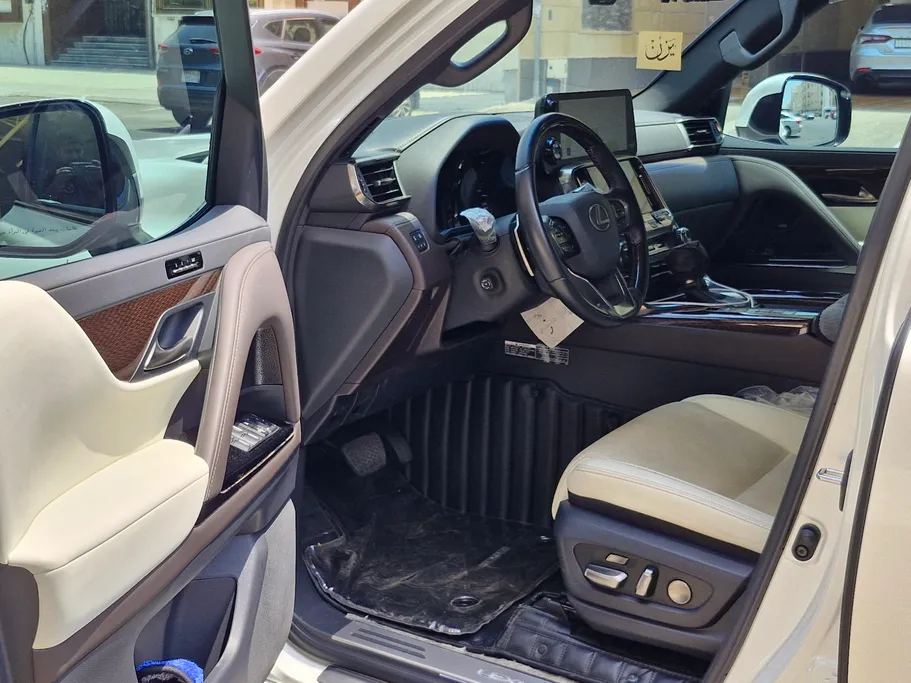 2024 Lexus LX 600 BB Elite 