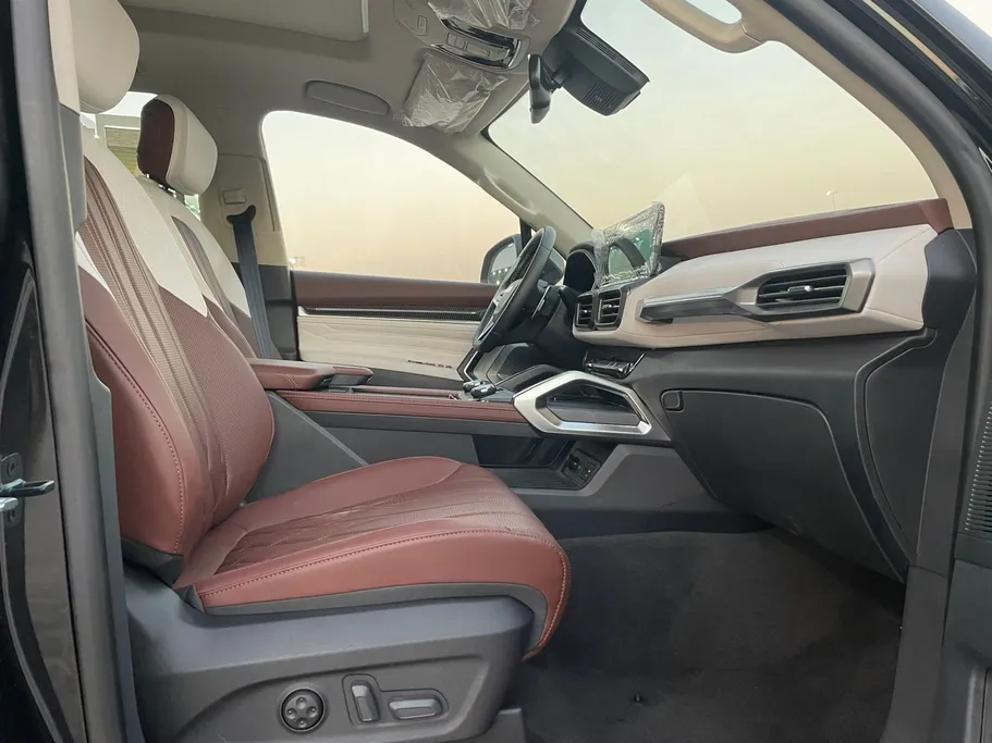2025 Maxus D90 Executive Luxury 