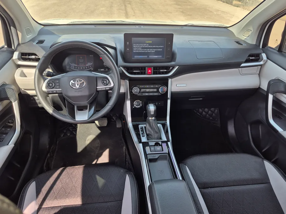 2024 Toyota Veloz GLX 
