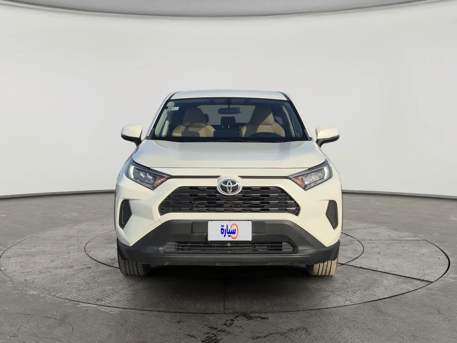 2021 تويوتا RAV4 LE 
