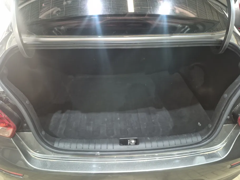 2022 Kia Pegas LX 