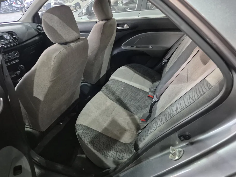 2022 Kia Pegas LX 