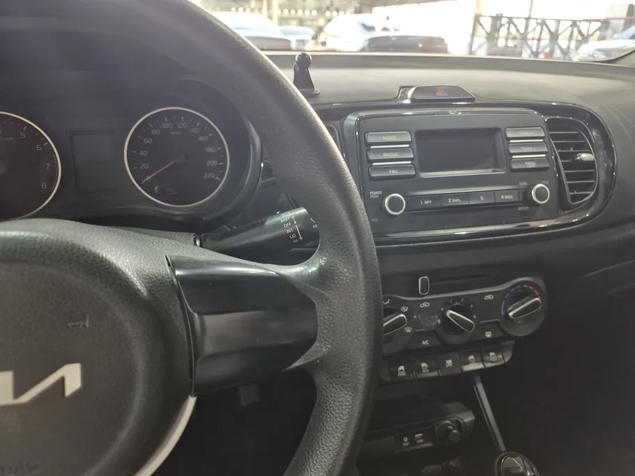 2022 Kia Pegas LX 