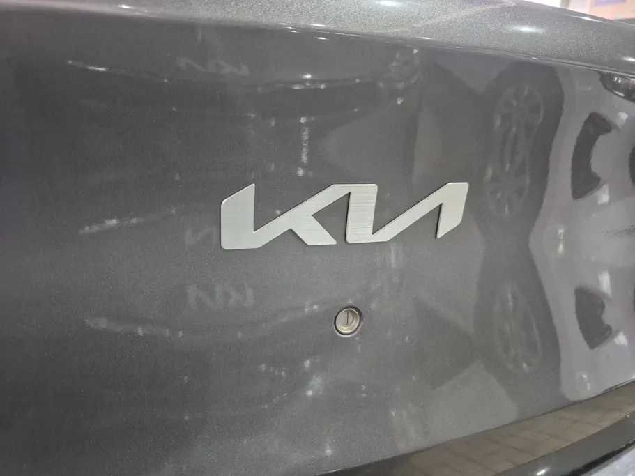2022 Kia Pegas LX 