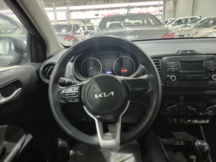 2022 Kia Pegas LX 