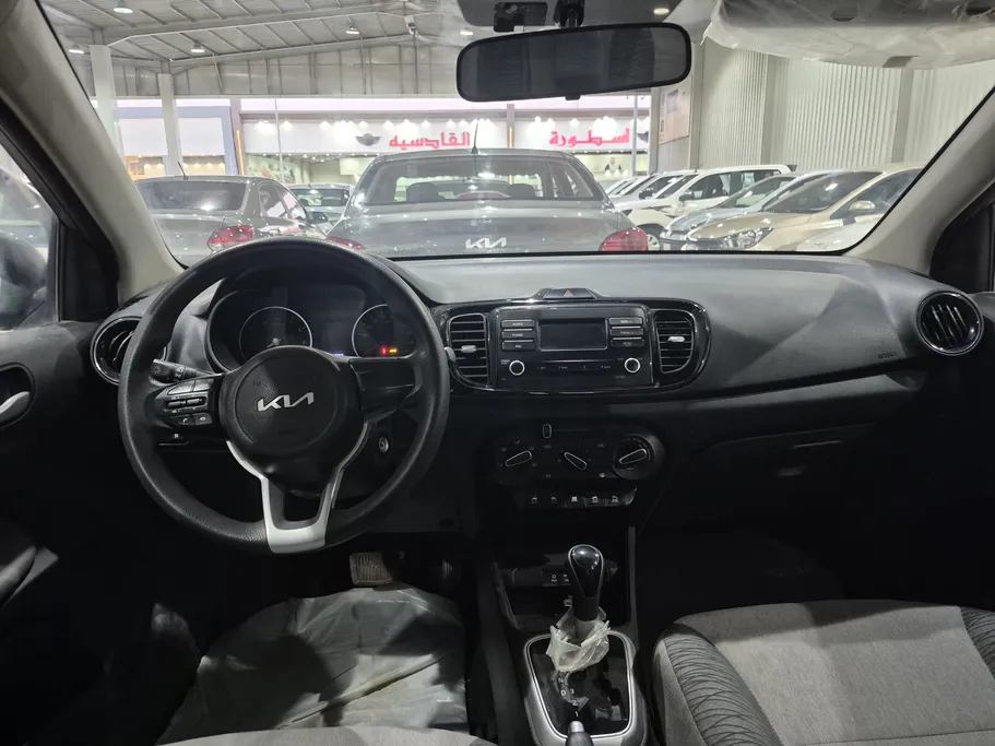 2022 Kia Pegas LX 