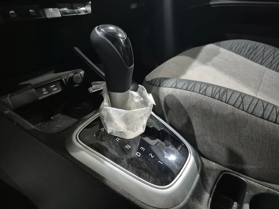 2022 Kia Pegas LX 