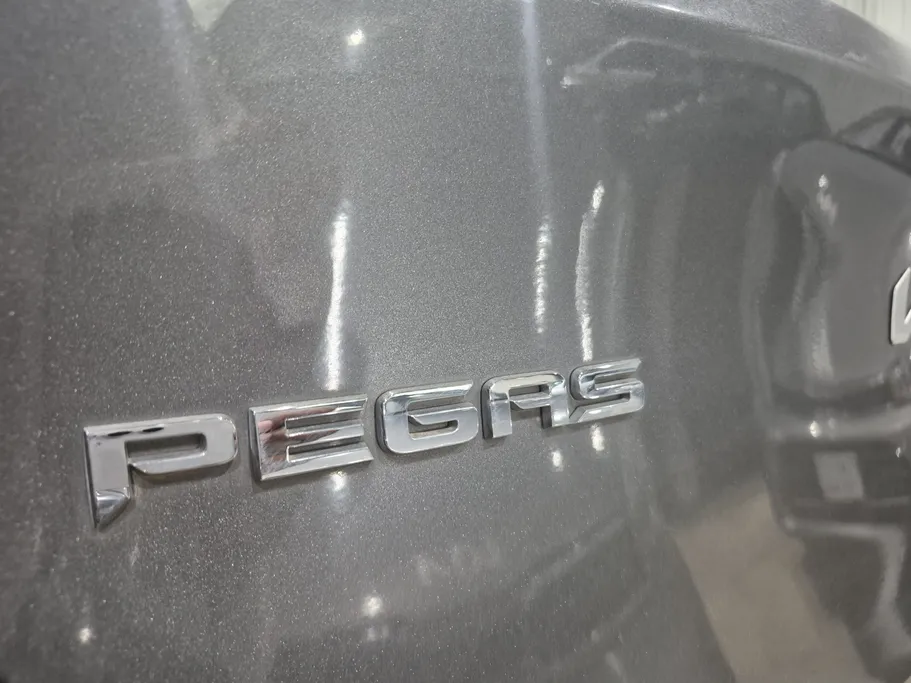 2022 Kia Pegas LX 