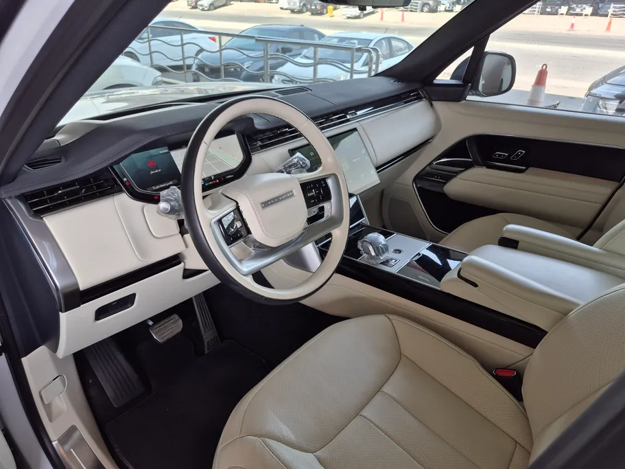 2024 Land Rover Range Rover HSE 