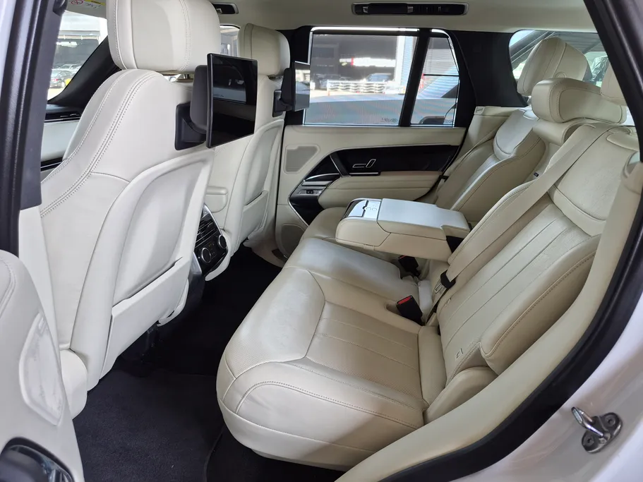 2024 Land Rover Range Rover HSE 