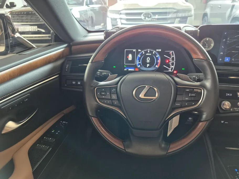 لكزس ES 350 2025 