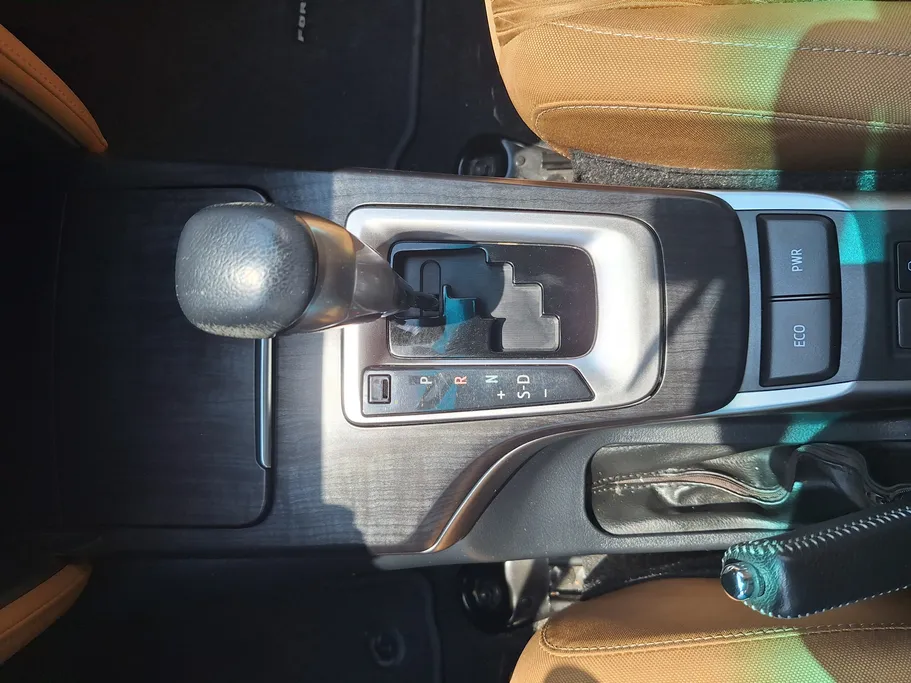 تويوتا فورتشنر VX1 2023 