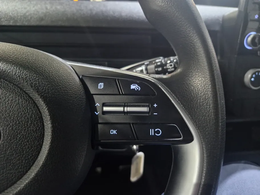 2023 Hyundai Staria Smart 9 ST 
