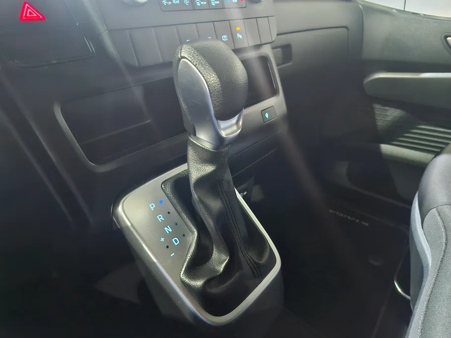 2023 Hyundai Staria Smart 9 ST 