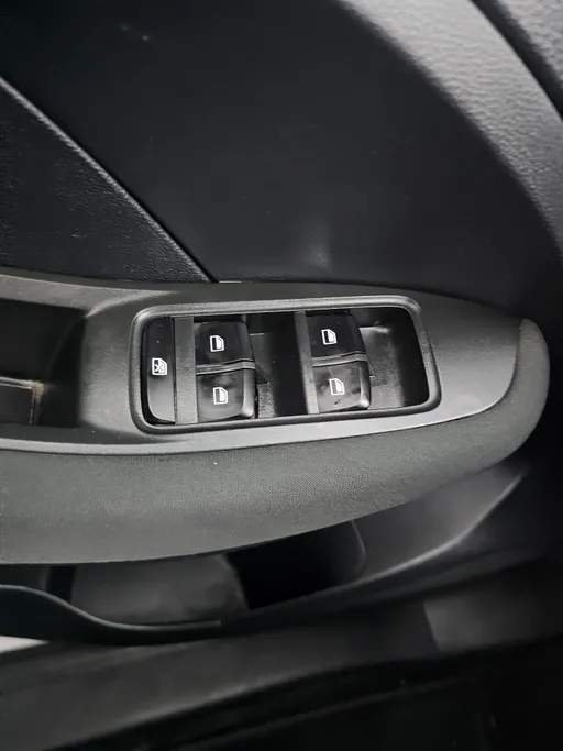 2023 MG ZS STD 