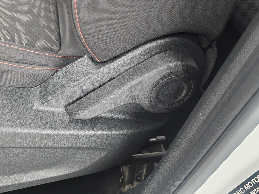 2023 MG ZS STD 