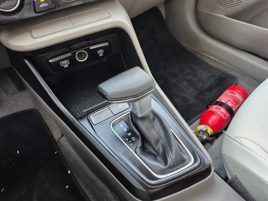 2025 Hyundai Accent Fleet 