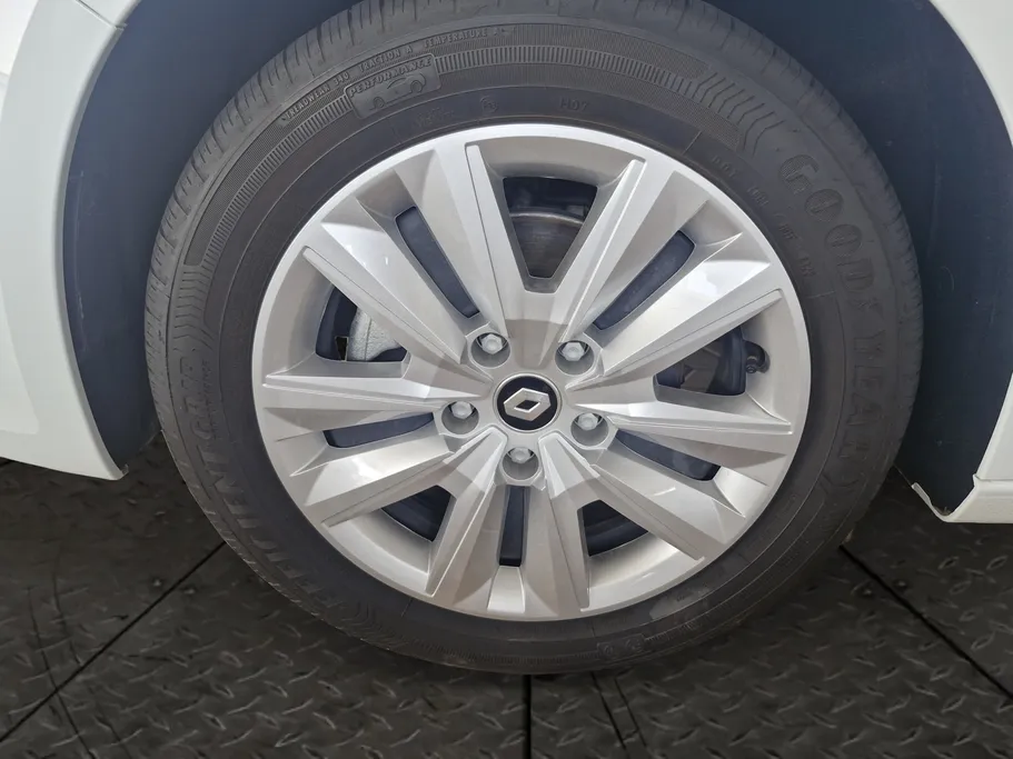 رينو ميجان E 2024 