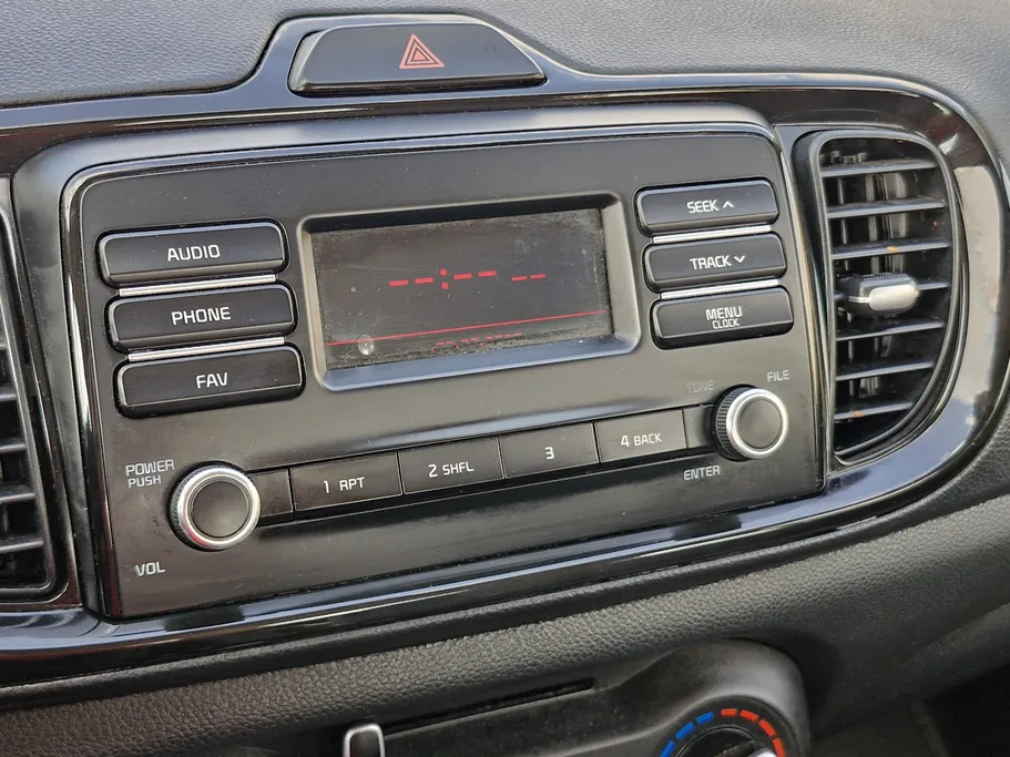 2023 Kia Pegas LX 
