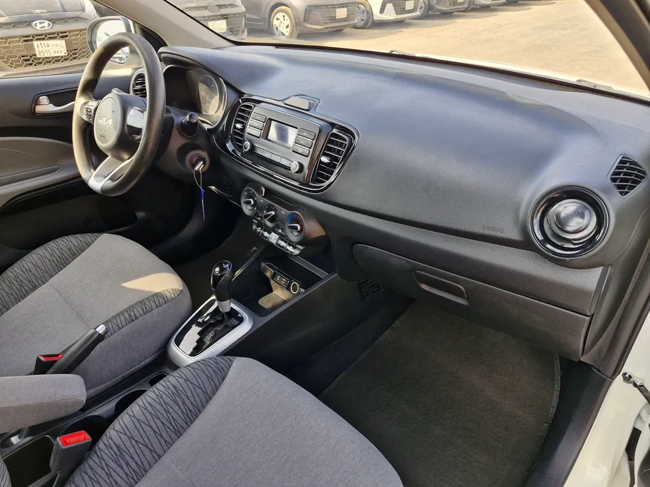 2023 Kia Pegas LX 