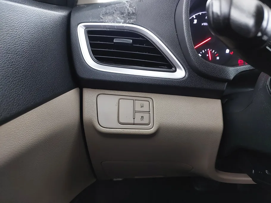 2022 Hyundai Accent Smart 