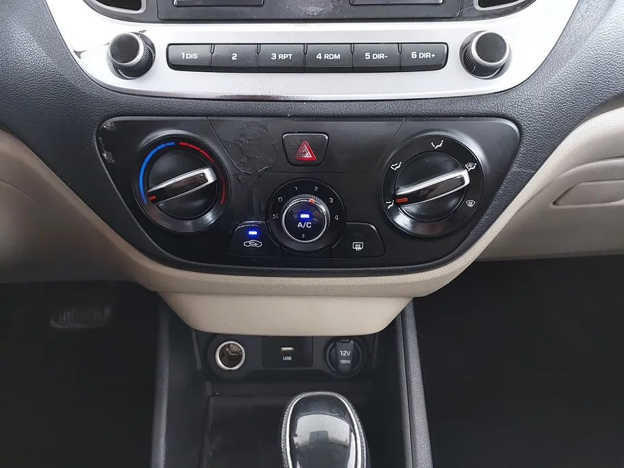 2022 Hyundai Accent Smart 