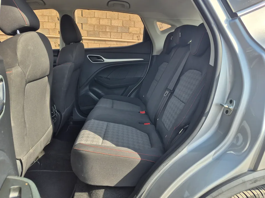 2023 MG ZS STD 