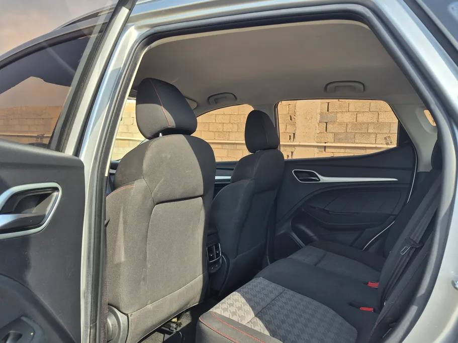 2023 MG ZS STD 