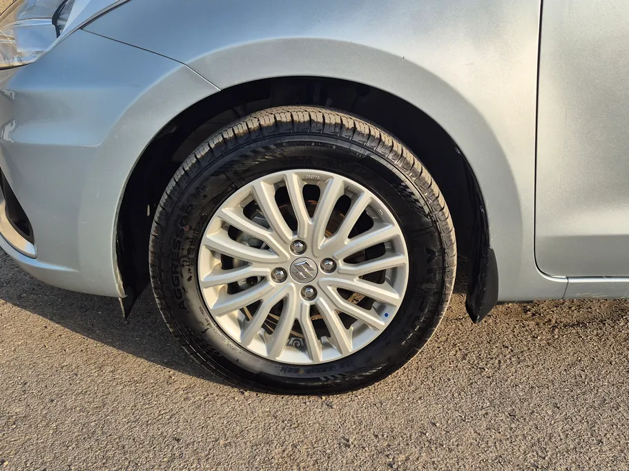 2025 Suzuki Dzire GLX 