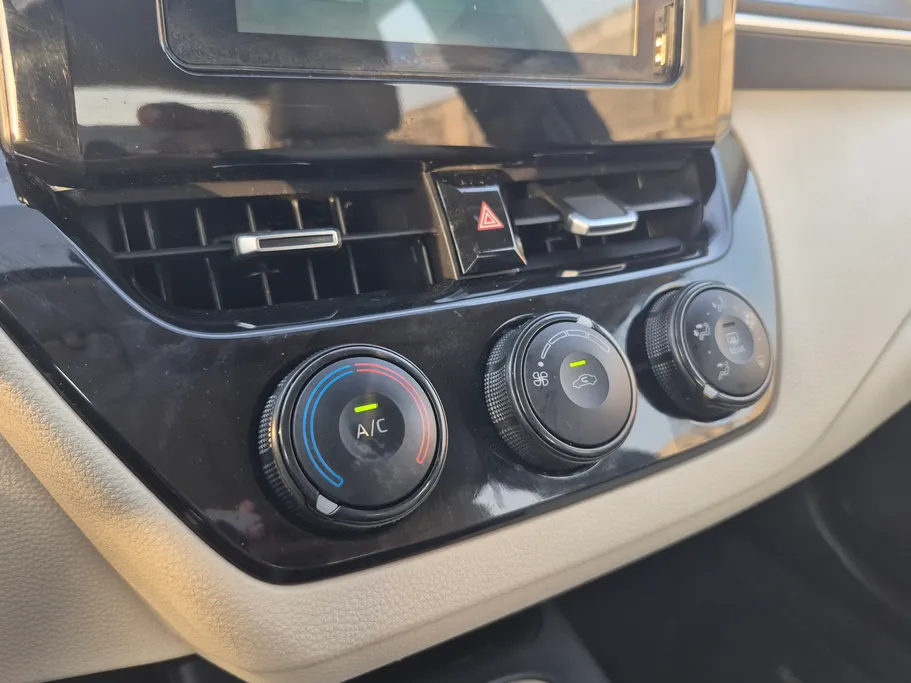 2024 Toyota Corolla XLI 