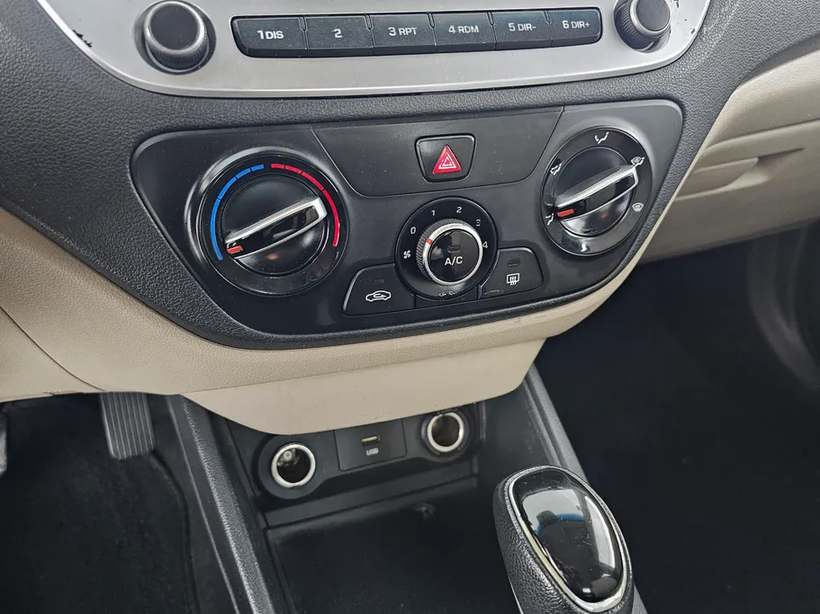 2022 Hyundai Accent Smart 