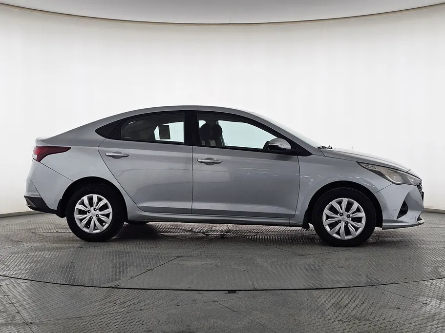 2022 Hyundai Accent Smart 