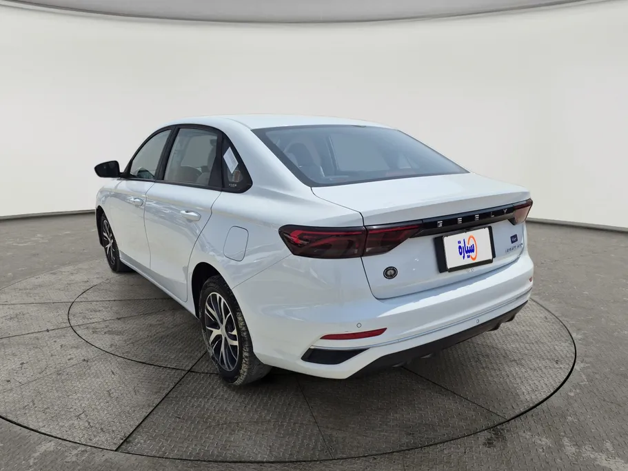 جيلي امجراند GS 2024 