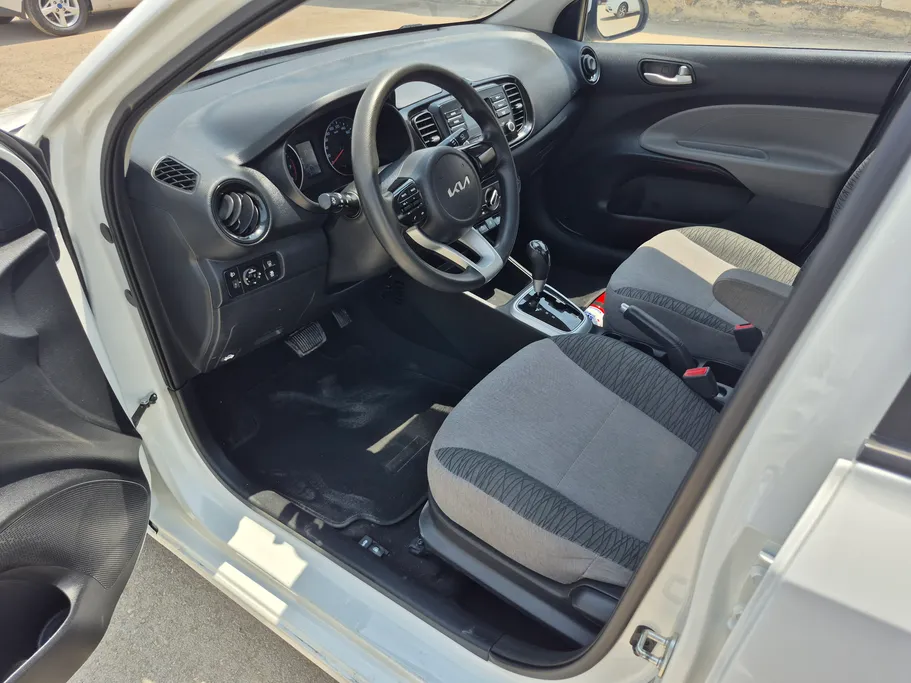 2023 Kia Pegas LX 