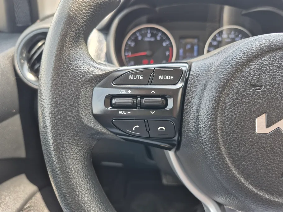 2023 Kia Pegas LX 