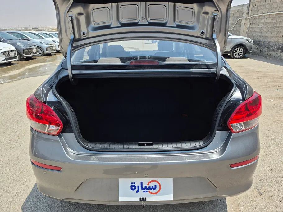 2025 كيا Pegas LX 