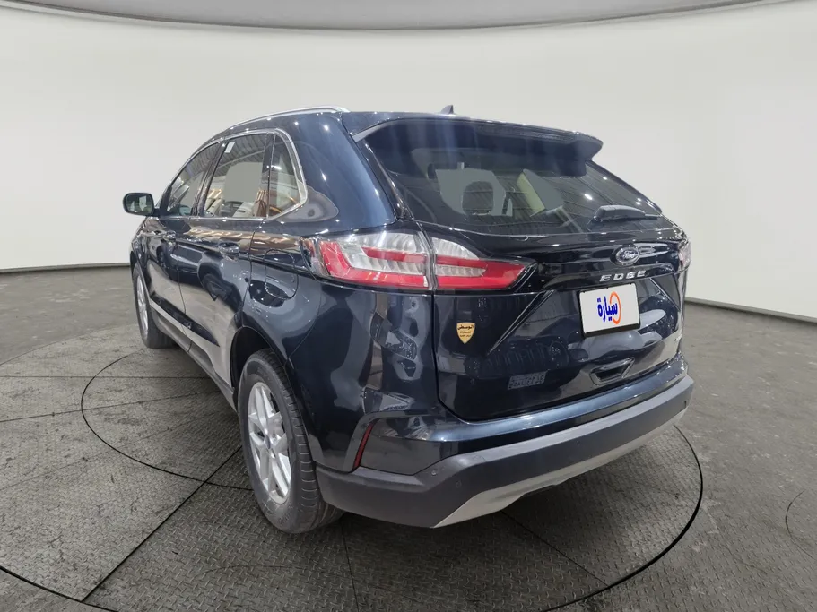 2022 Ford Edge ترند 