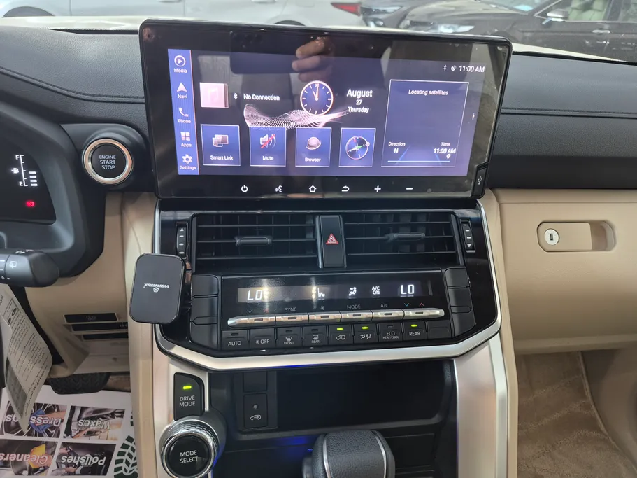 2025 Toyota Land Cruiser GXR 