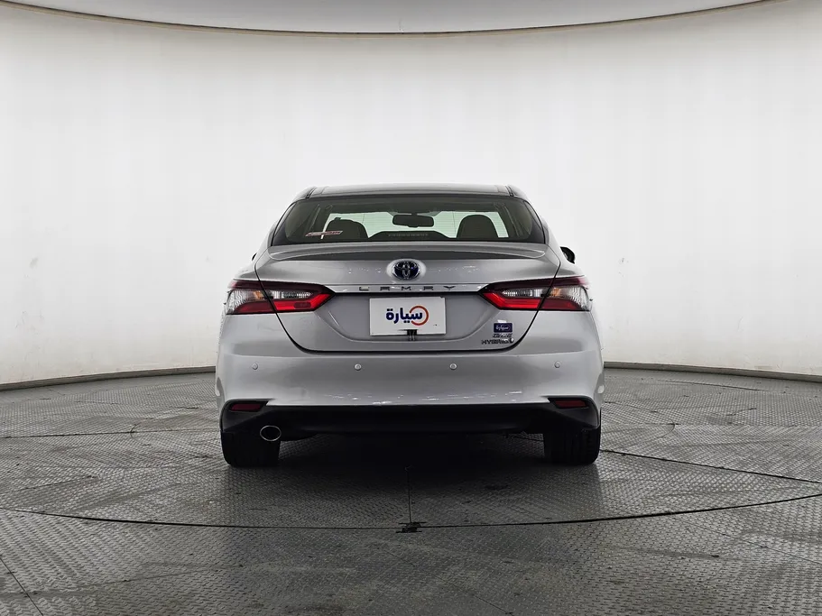 2022 تويوتا Camry  GLE 