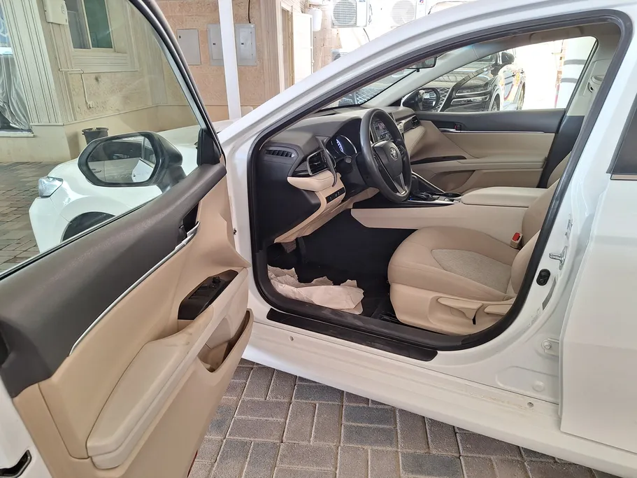 2022 Toyota Camry  LE 