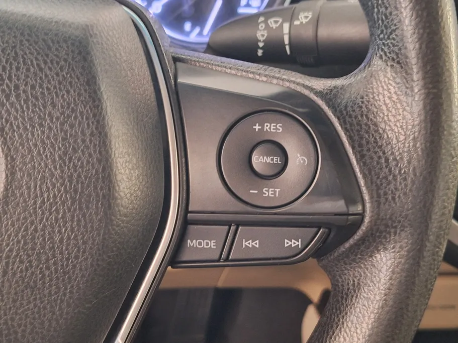 2022 Toyota Camry  LE 