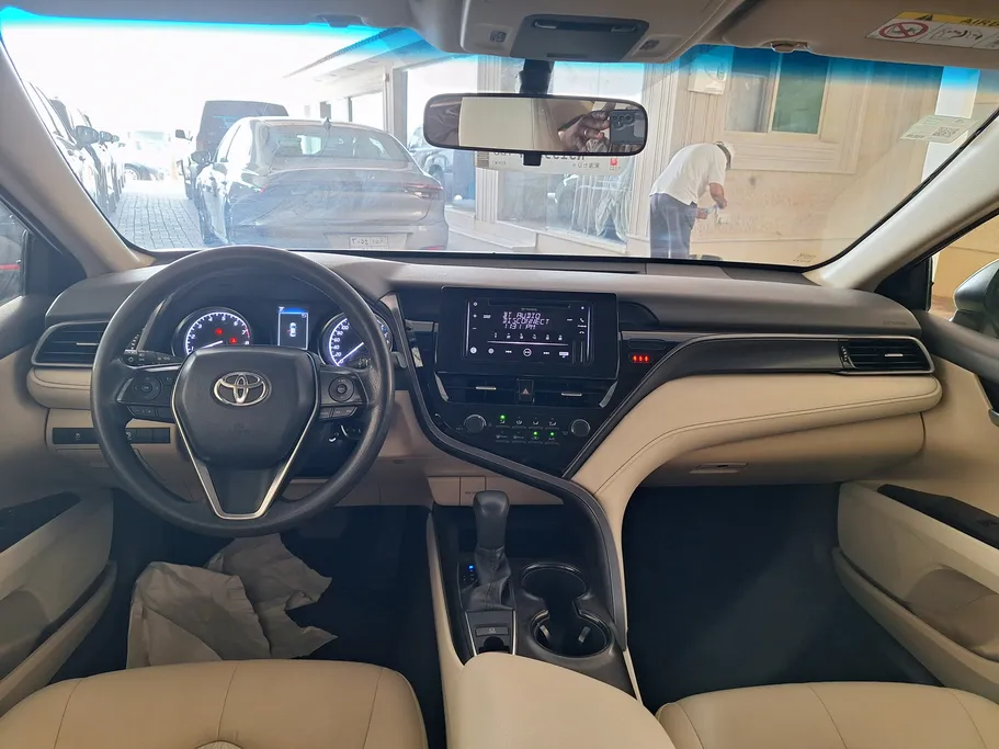2022 Toyota Camry  LE 