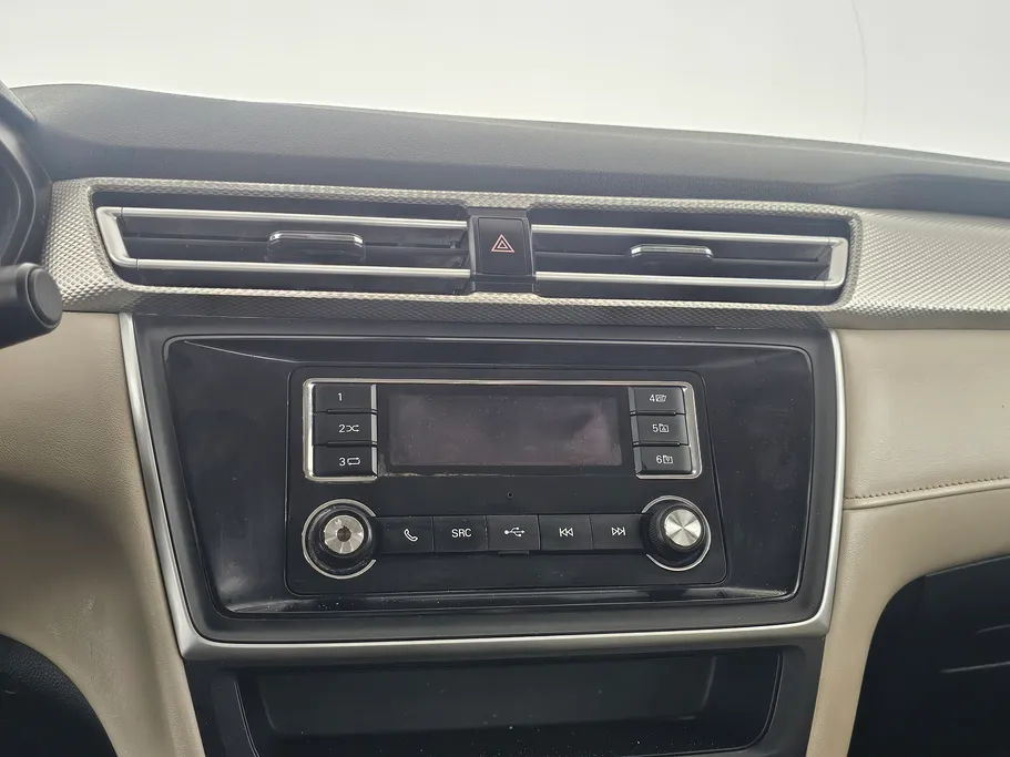 2022 MG 5 STD 