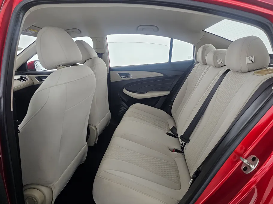 2022 MG 5 STD 