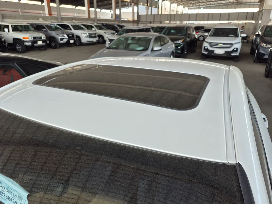 2024 Lexus ES 300 H 