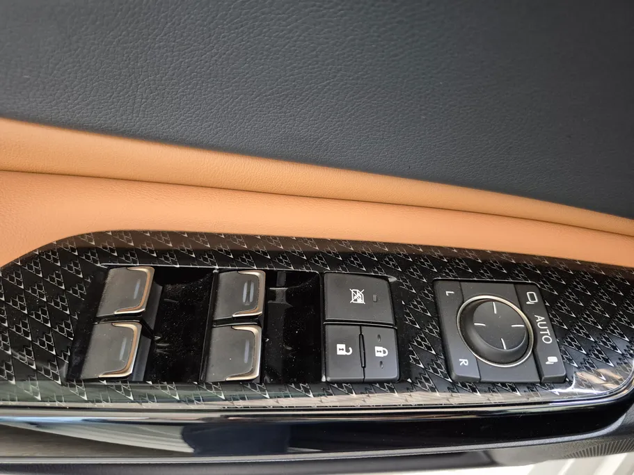 2024 Lexus ES 300 H 