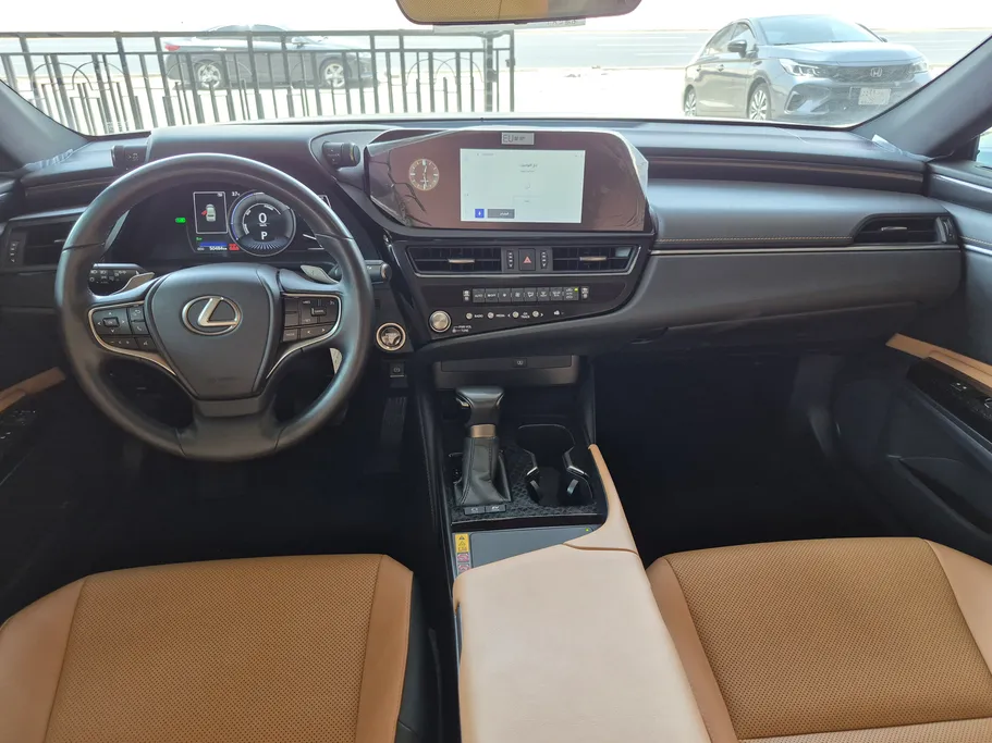 2024 Lexus ES 300 H 