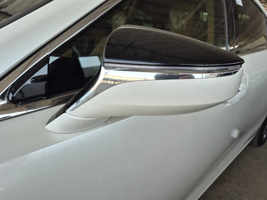 2024 Lexus ES 300 H 
