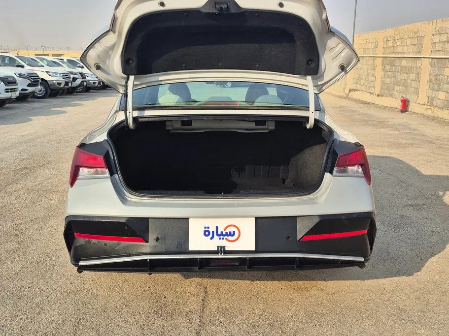 2024 هيونداي Elantra فلييت 